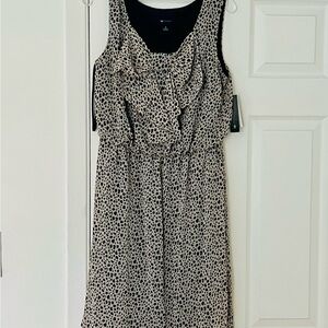 AB Studio Black and White Sleeveless Scoop Neck Midi Sundress